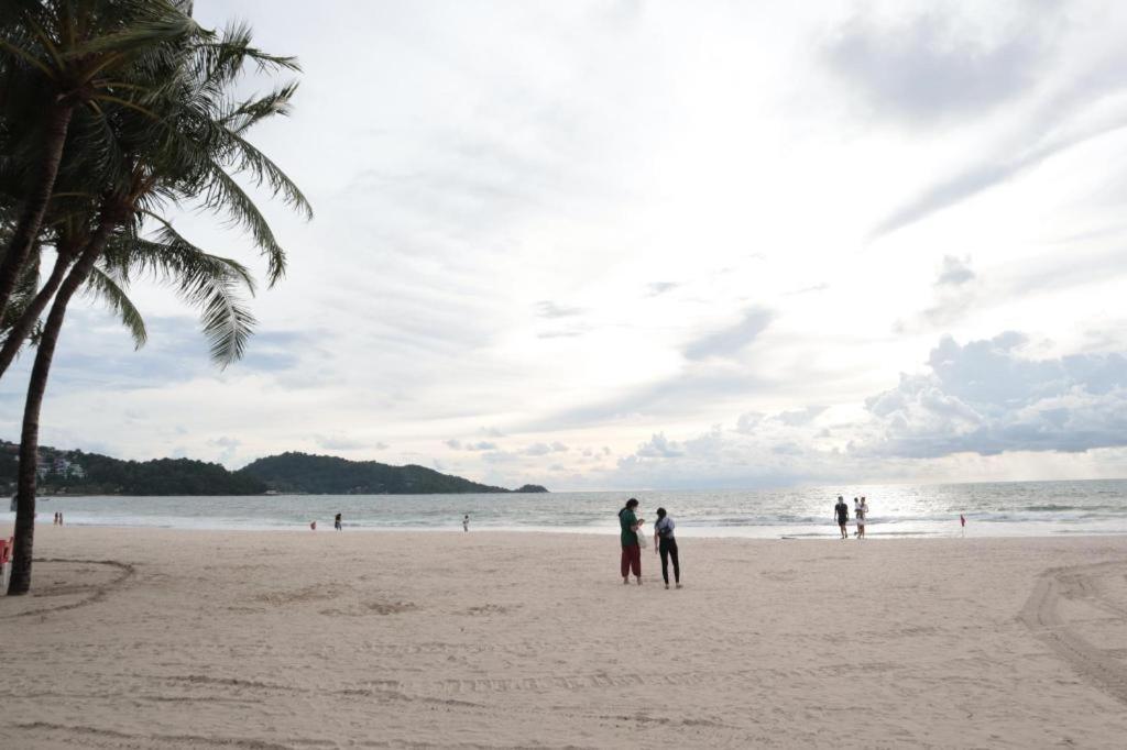 Oyo 292 The Oddy Hip Hotel Patong Eksteriør billede