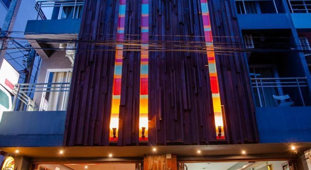 Oyo 292 The Oddy Hip Hotel Patong Eksteriør billede