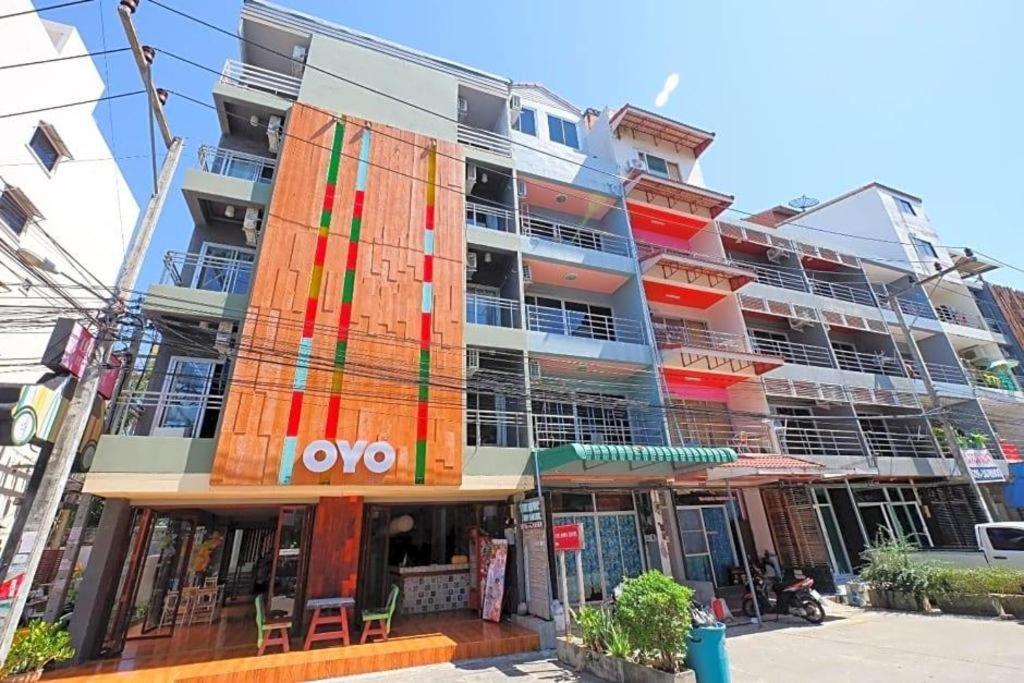Oyo 292 The Oddy Hip Hotel Patong Eksteriør billede