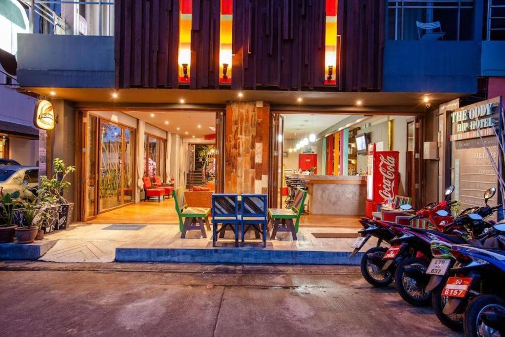 Oyo 292 The Oddy Hip Hotel Patong Eksteriør billede